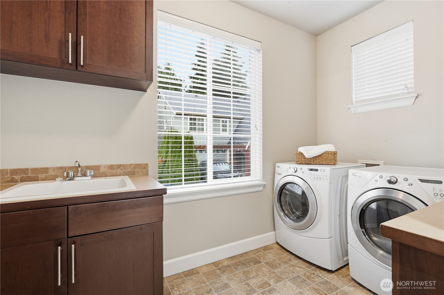 12325 NE 86th Way , Kirkland, WA 98033