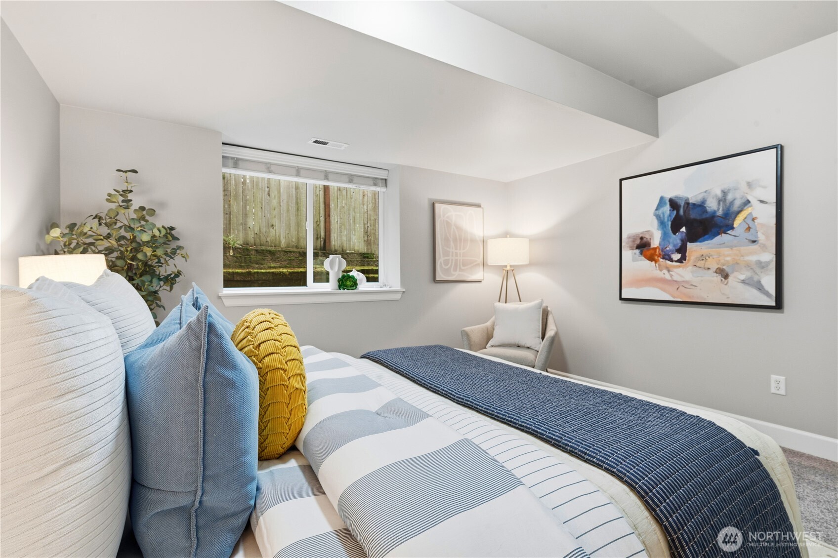 12325 NE 86th Way , Kirkland, WA 98033