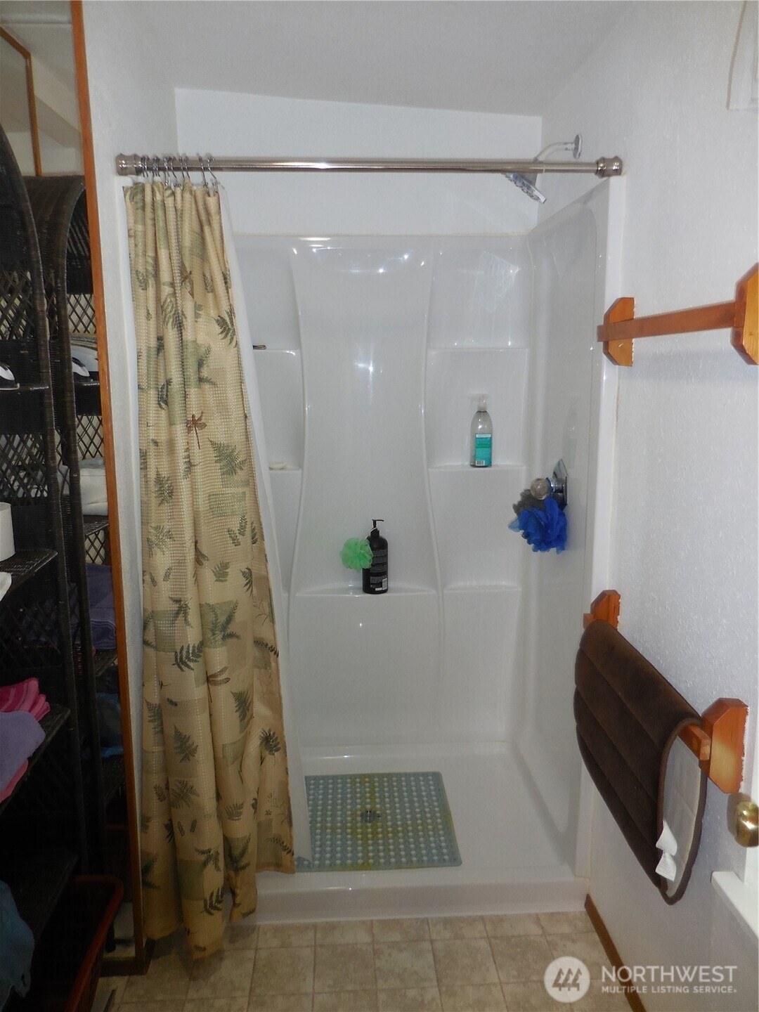 2450 Madrona Drive SE, Port Orchard, WA 98366