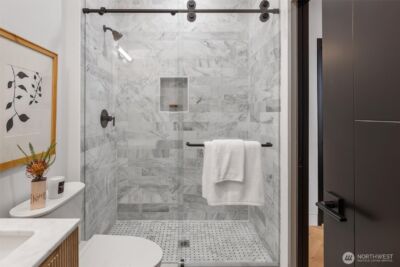 10731 B 17th Avenue NE, Seattle, WA 98125 - Photo 8