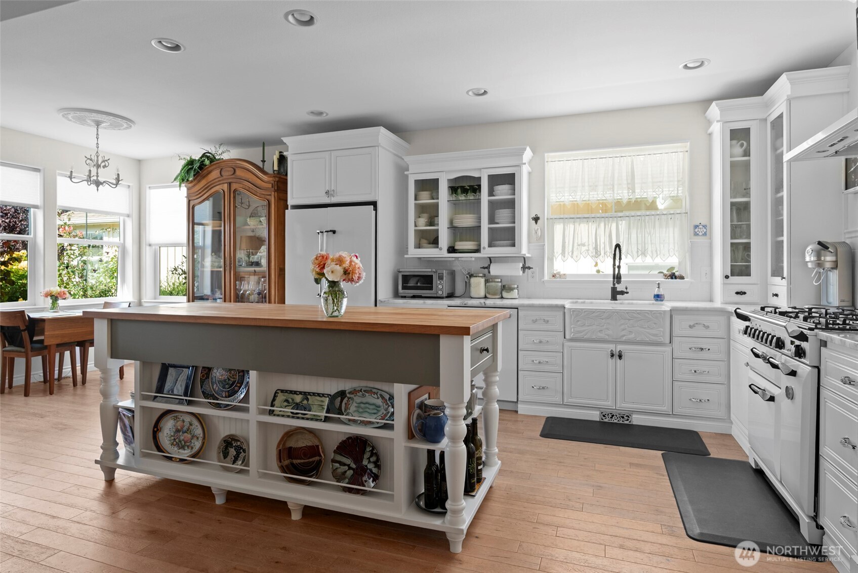 1453 SW Xavier , Oak Harbor, WA 98277