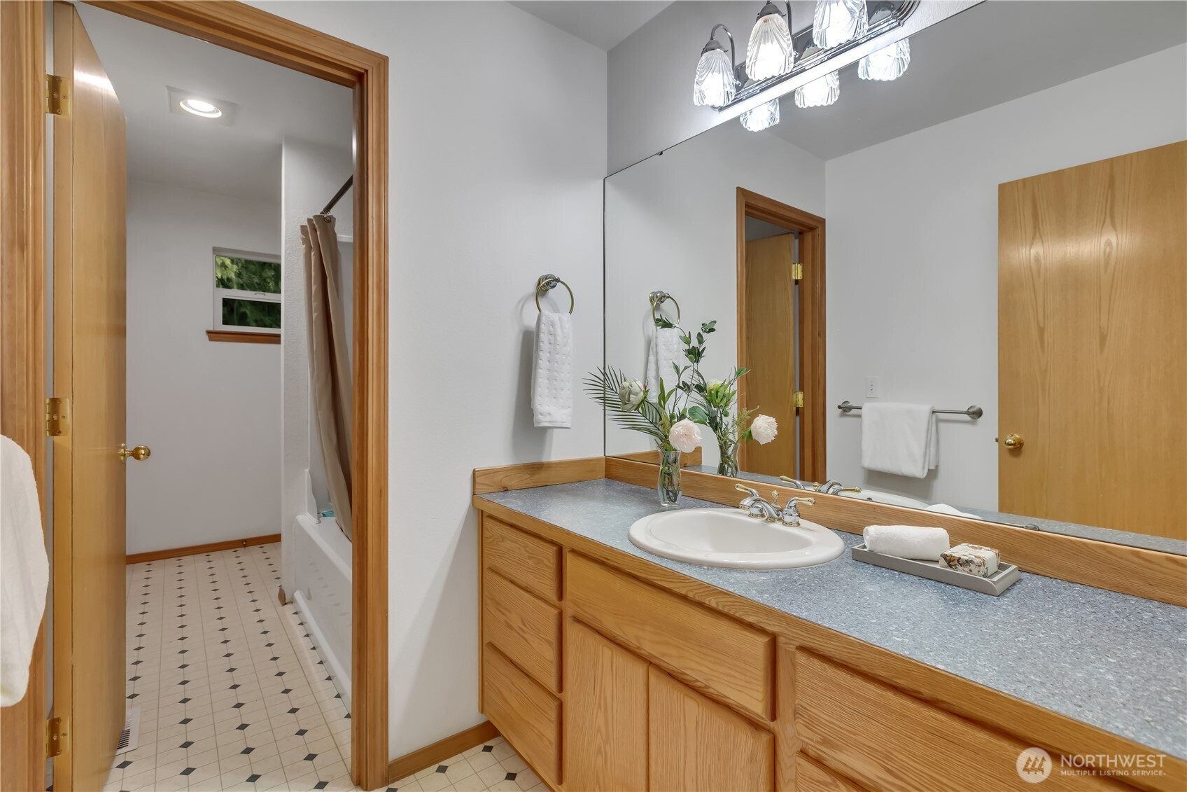 6117 Ames Lake Carnation Road NE, Carnation, WA 98014