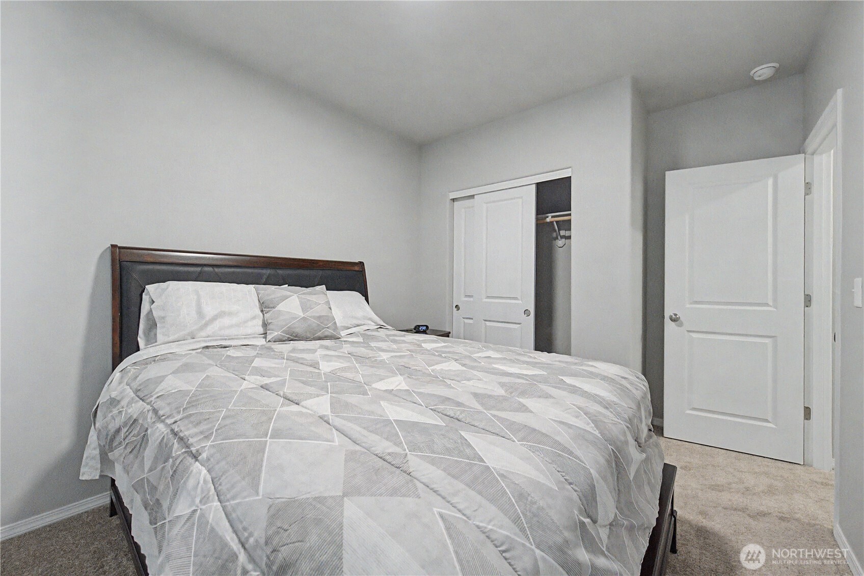 212 Royal Palm Drive , Moses Lake, WA 98837