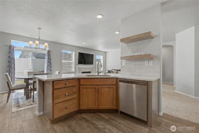 212 Royal Palm Drive , Moses Lake, WA 98837 - Photo 3