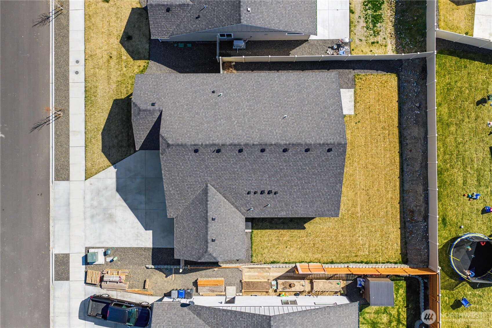 212 Royal Palm Drive , Moses Lake, WA 98837