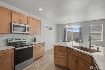 212 Royal Palm Drive , Moses Lake, WA 98837 - Photo 4