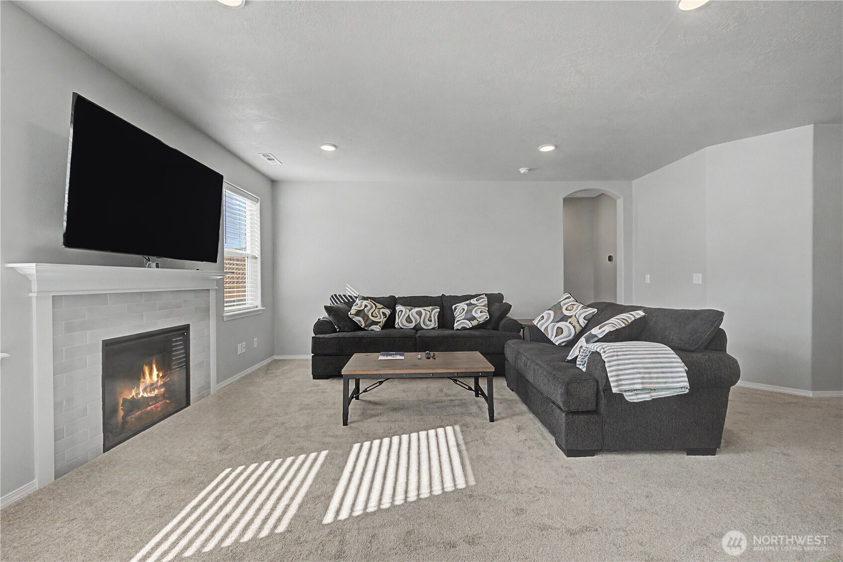 212 Royal Palm Drive , Moses Lake, WA 98837