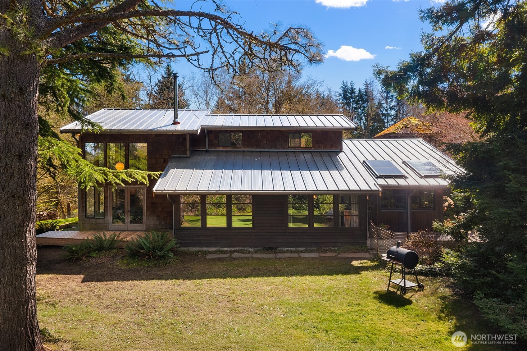 15232 Vermontville Road SW, Vashon, WA 98070