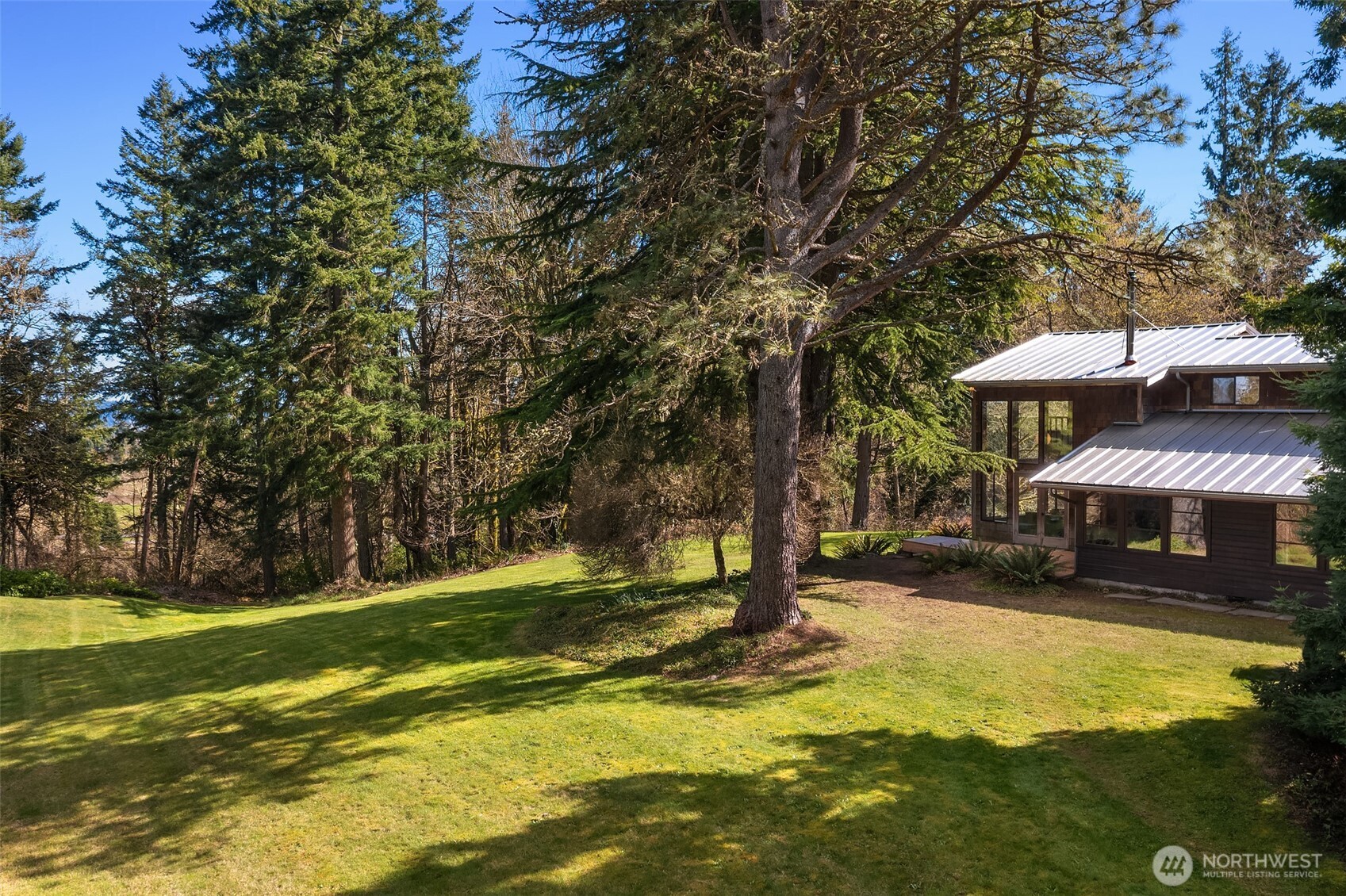 15232 Vermontville Road SW, Vashon, WA 98070