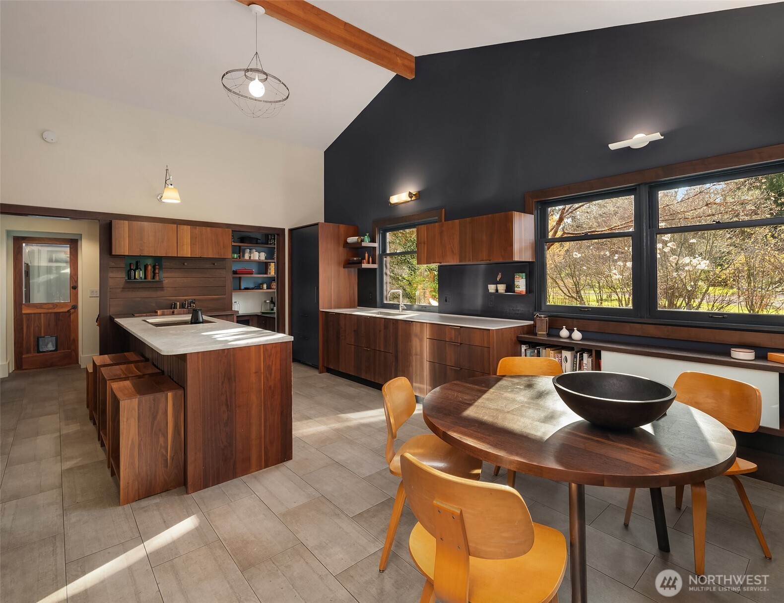 15232 Vermontville Road SW, Vashon, WA 98070