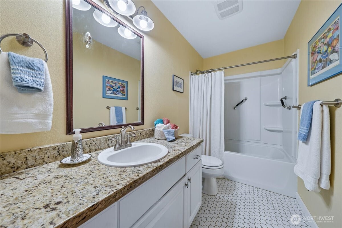 11806 105th Street Ct , Anderson Island, WA 98303
