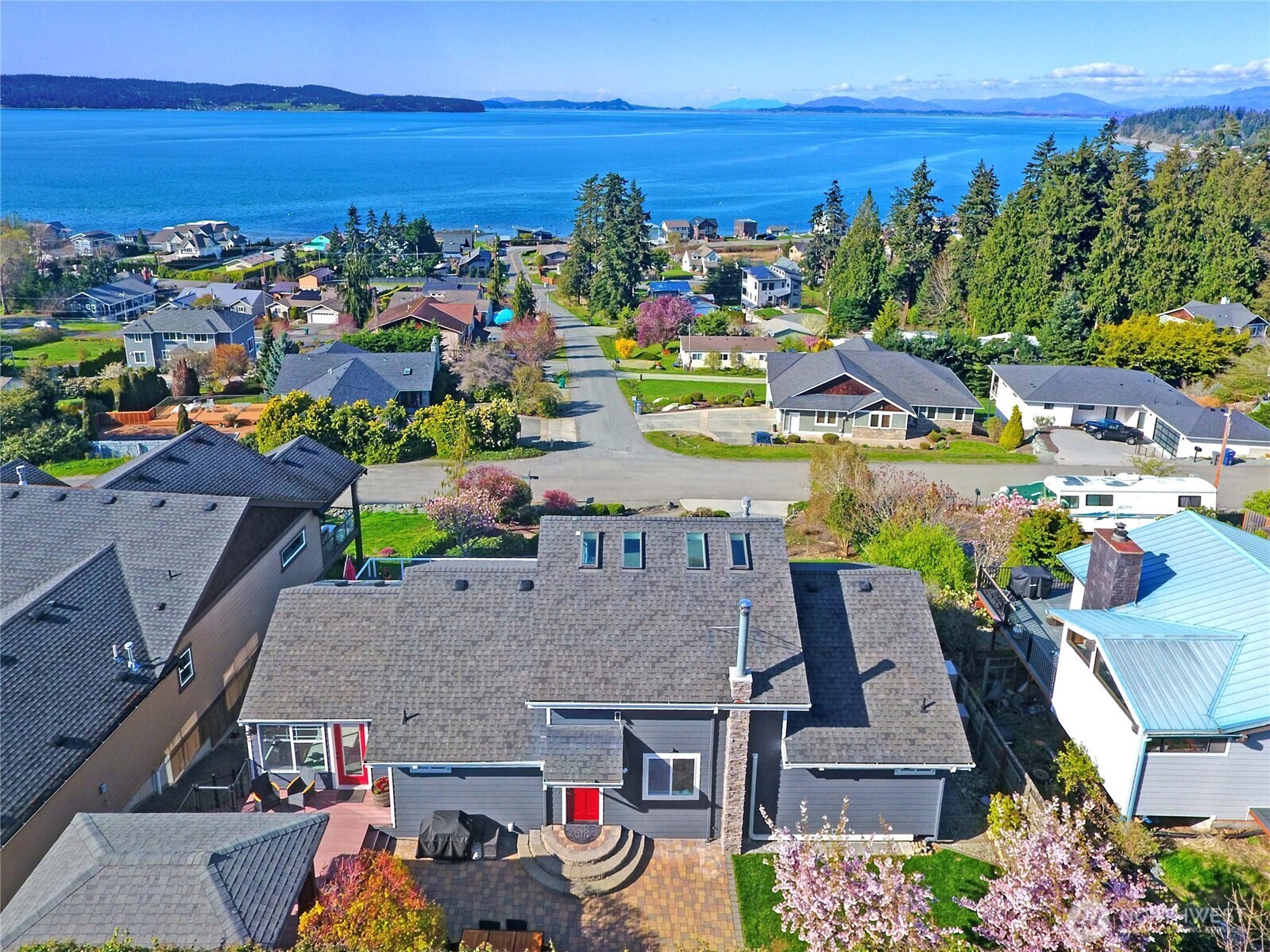 40 Vista Del Mar Street , Camano Island, WA 98282
