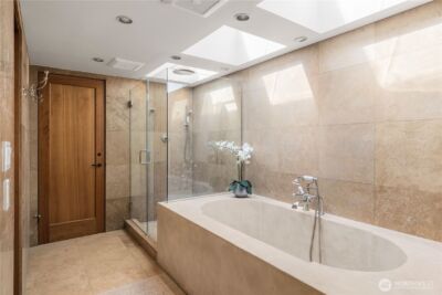 842 W Lake Sammamish Parkway SE, Bellevue, WA 98008 - Photo 16