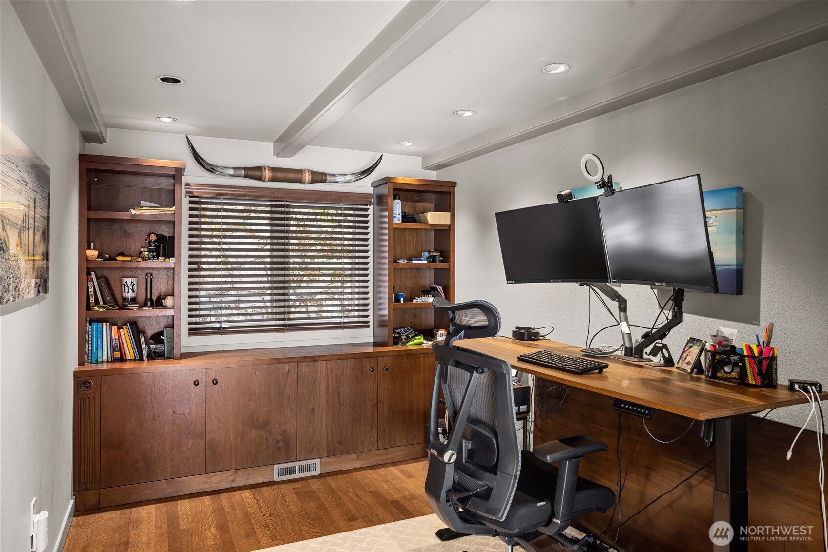 842 W Lake Sammamish Parkway SE, Bellevue, WA 98008