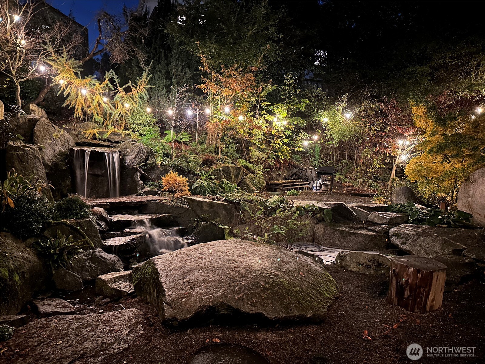 3007 S Court Street , Seattle, WA 98144