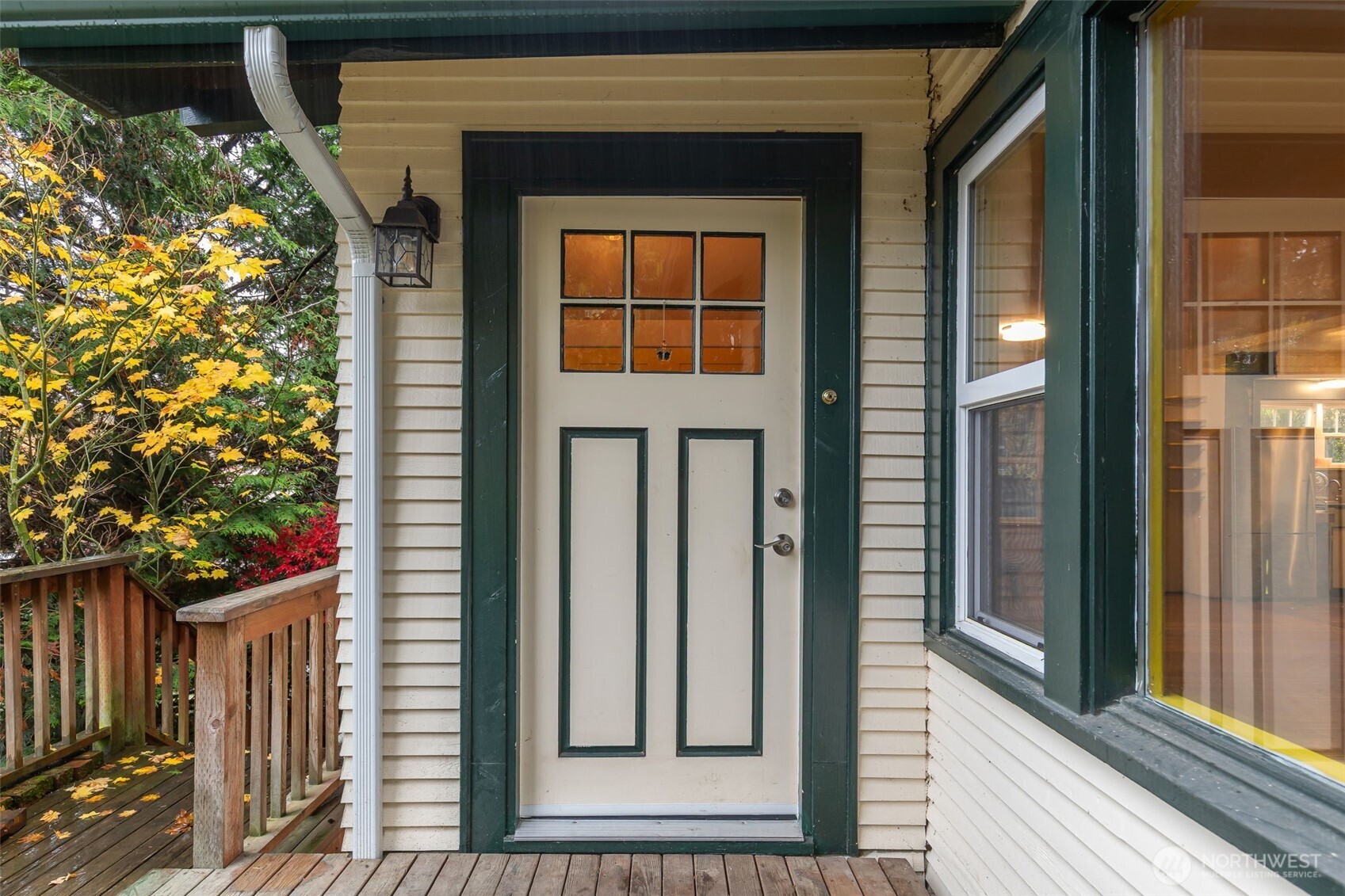 3007 S Court Street , Seattle, WA 98144