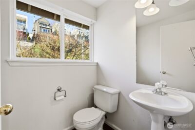 314 25th Avenue E, Seattle, WA 98112 - Photo 13