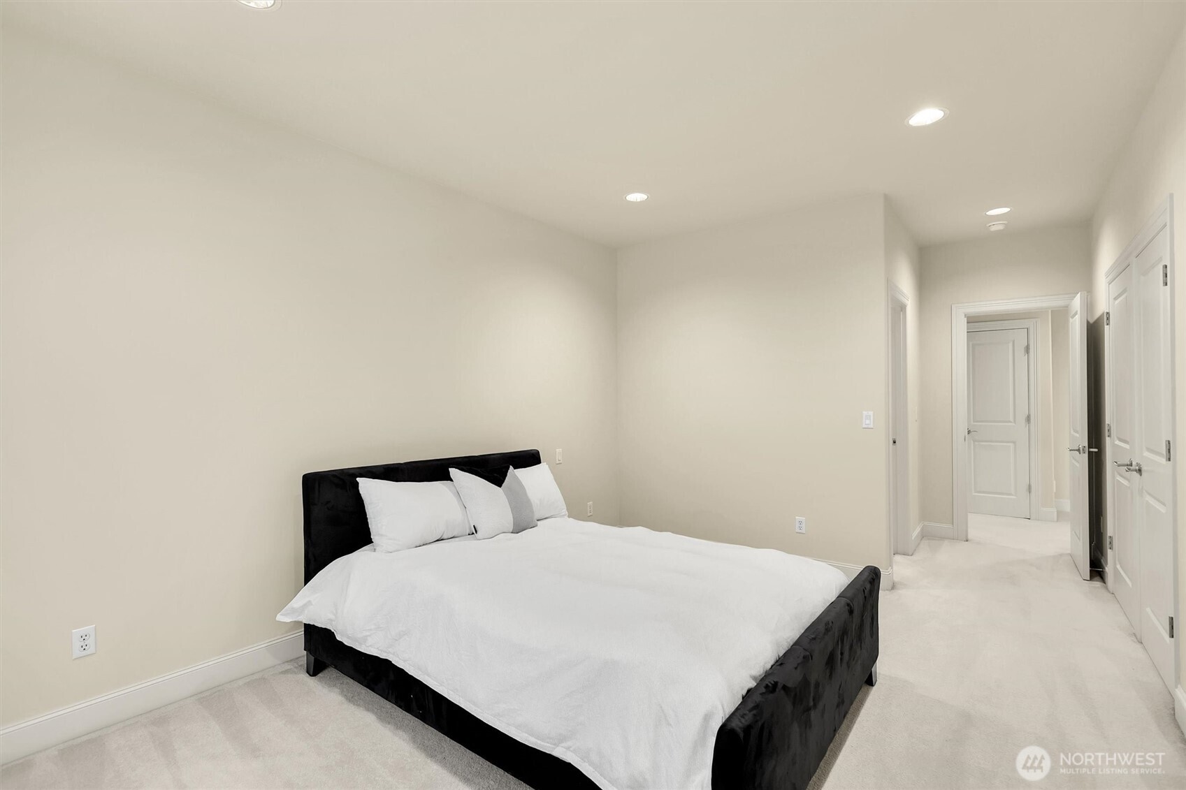 8225 155th Avenue SE, Newcastle, WA 98059