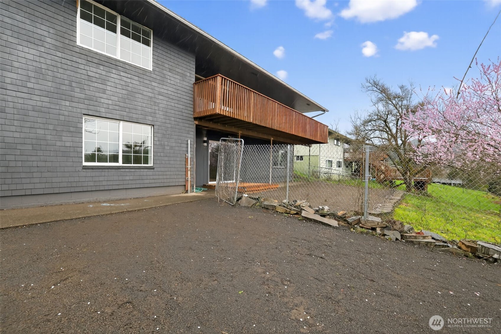 2404 Bloyd Street , Kelso, WA 98626-5113
