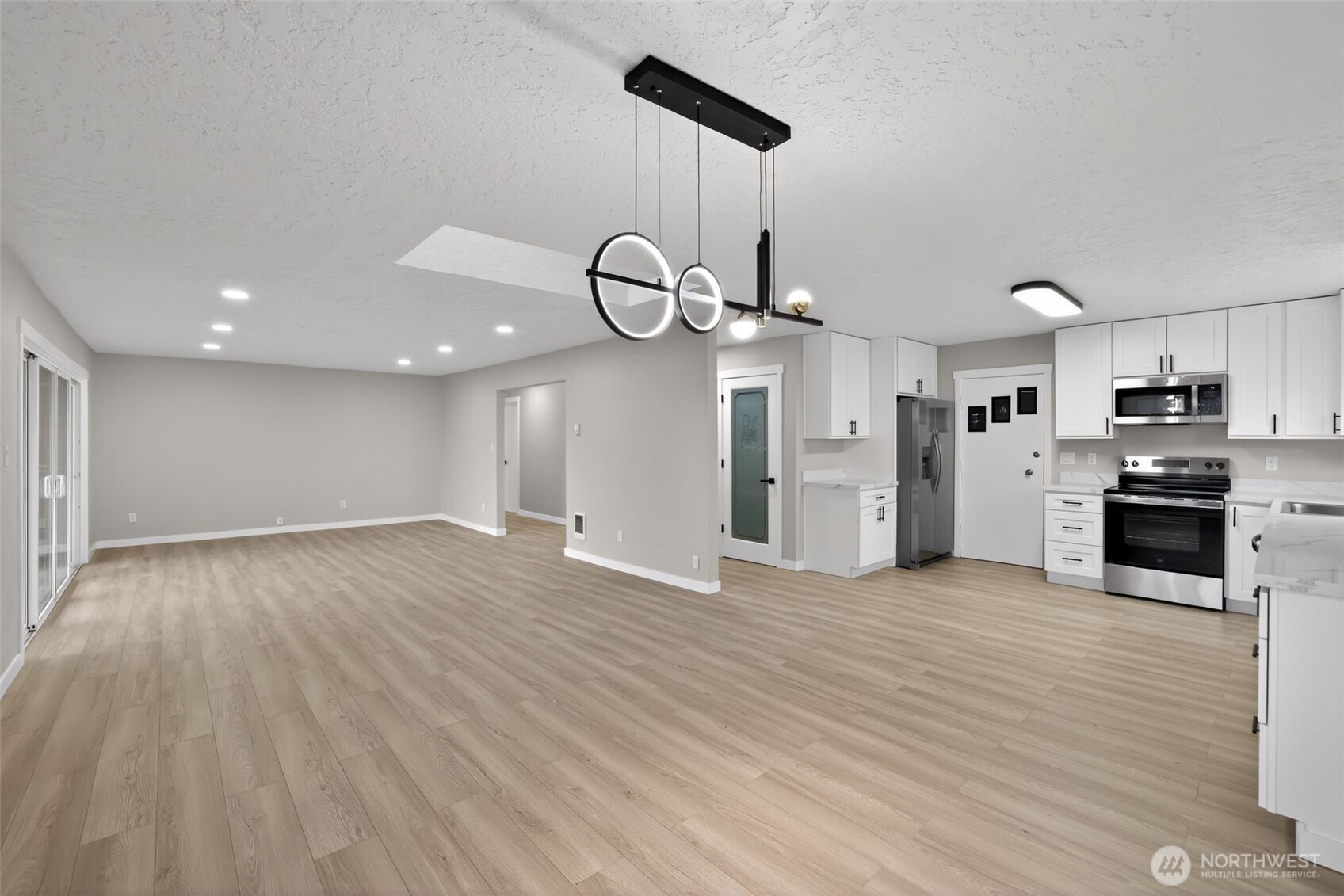 2404 Bloyd Street , Kelso, WA 98626-5113