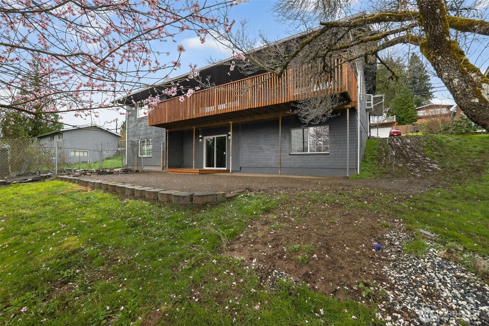 2404 Bloyd Street , Kelso, WA 98626-5113