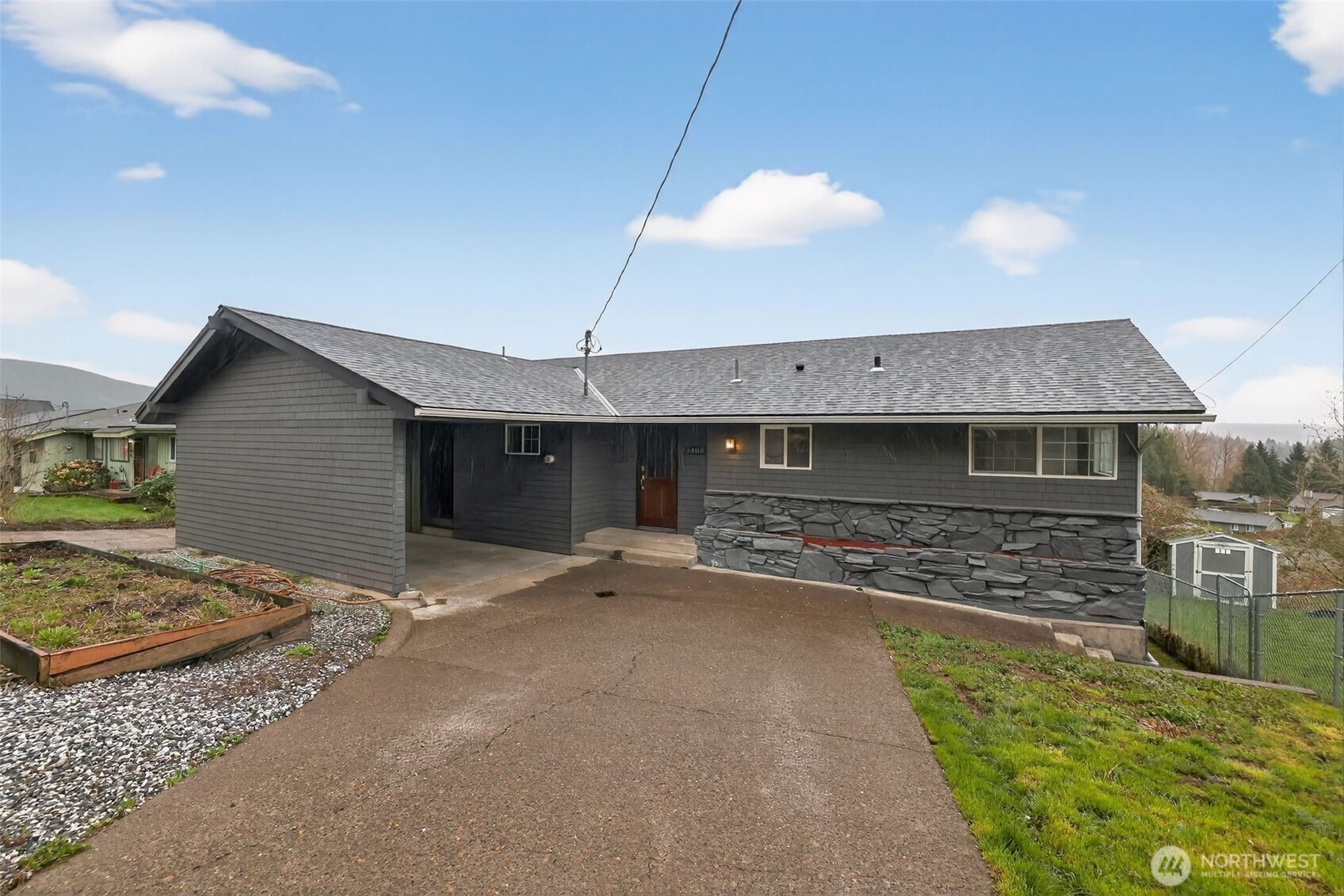 2404 Bloyd Street , Kelso, WA 98626-5113