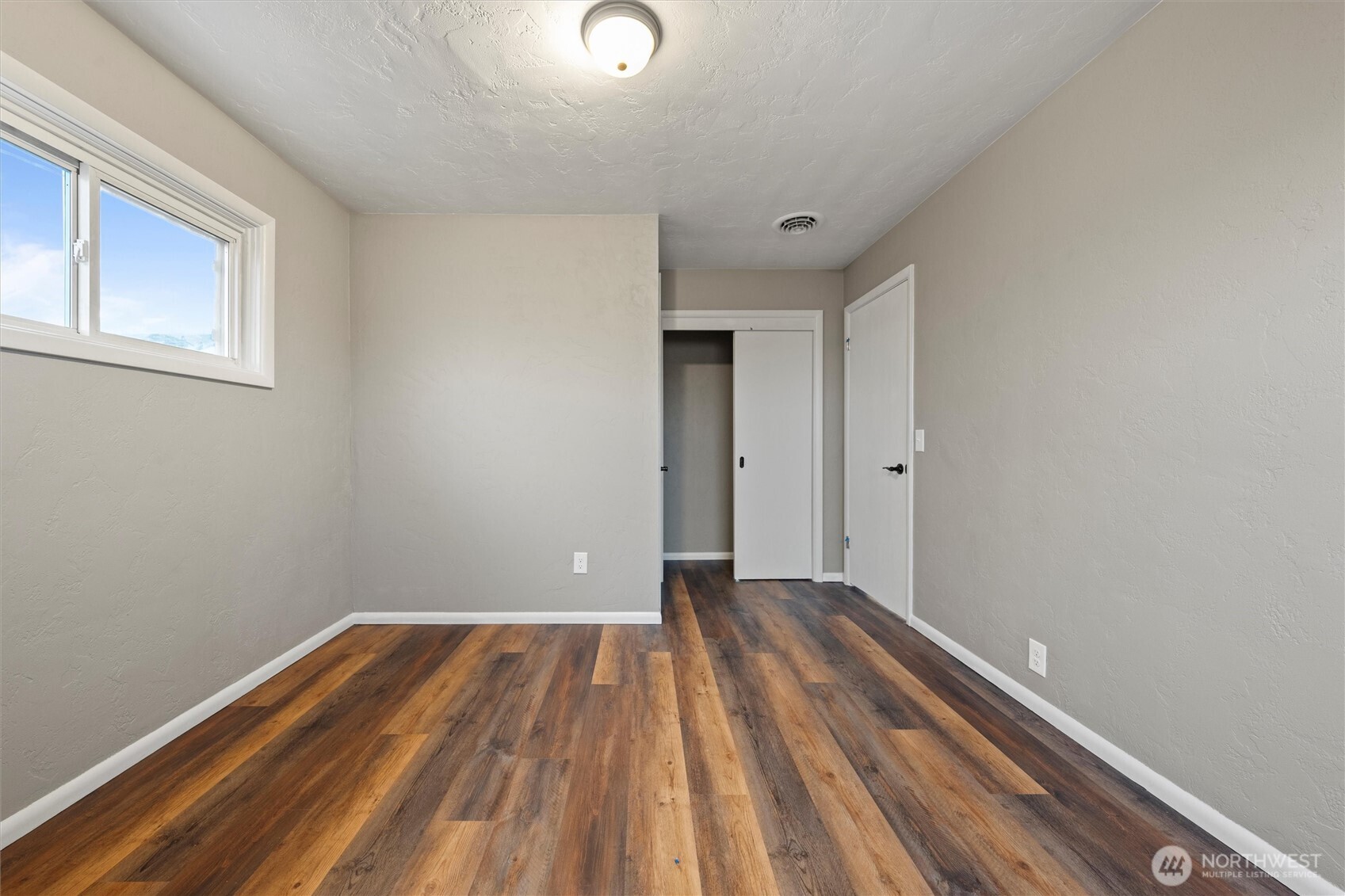 906 S A Street , Moses Lake, WA 98837