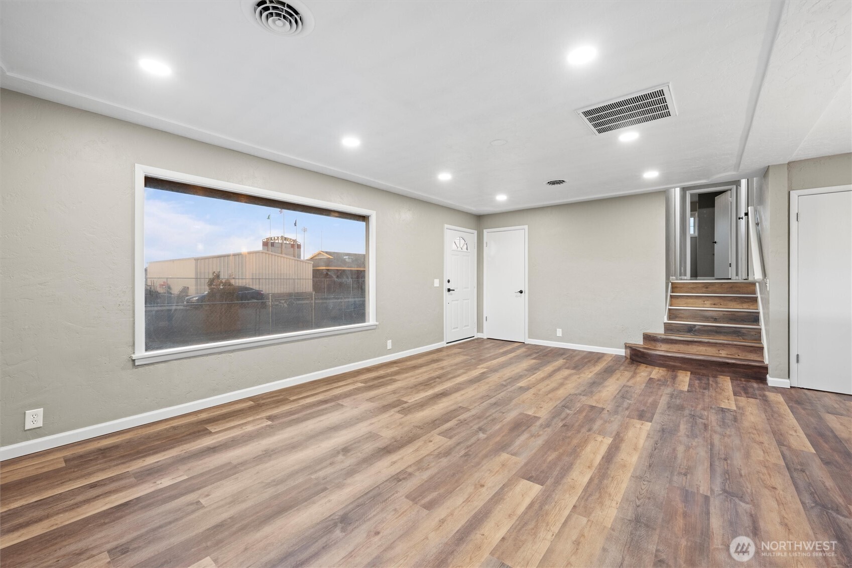 906 S A Street , Moses Lake, WA 98837