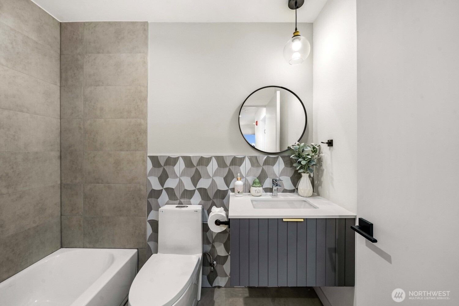 11543 17th Place SW, Burien, WA 98146