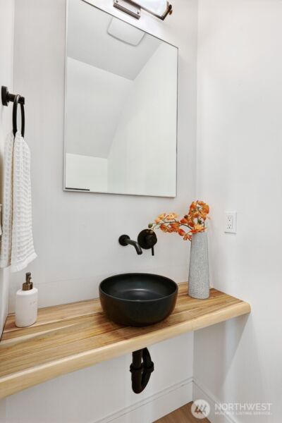 2006 A 19th Avenue S, Seattle, WA 98144 - Photo 18