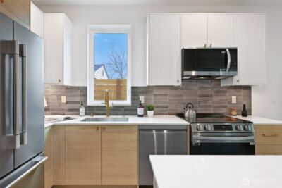 2006 B 19th Avenue S, Seattle, WA 98144 - Photo 11