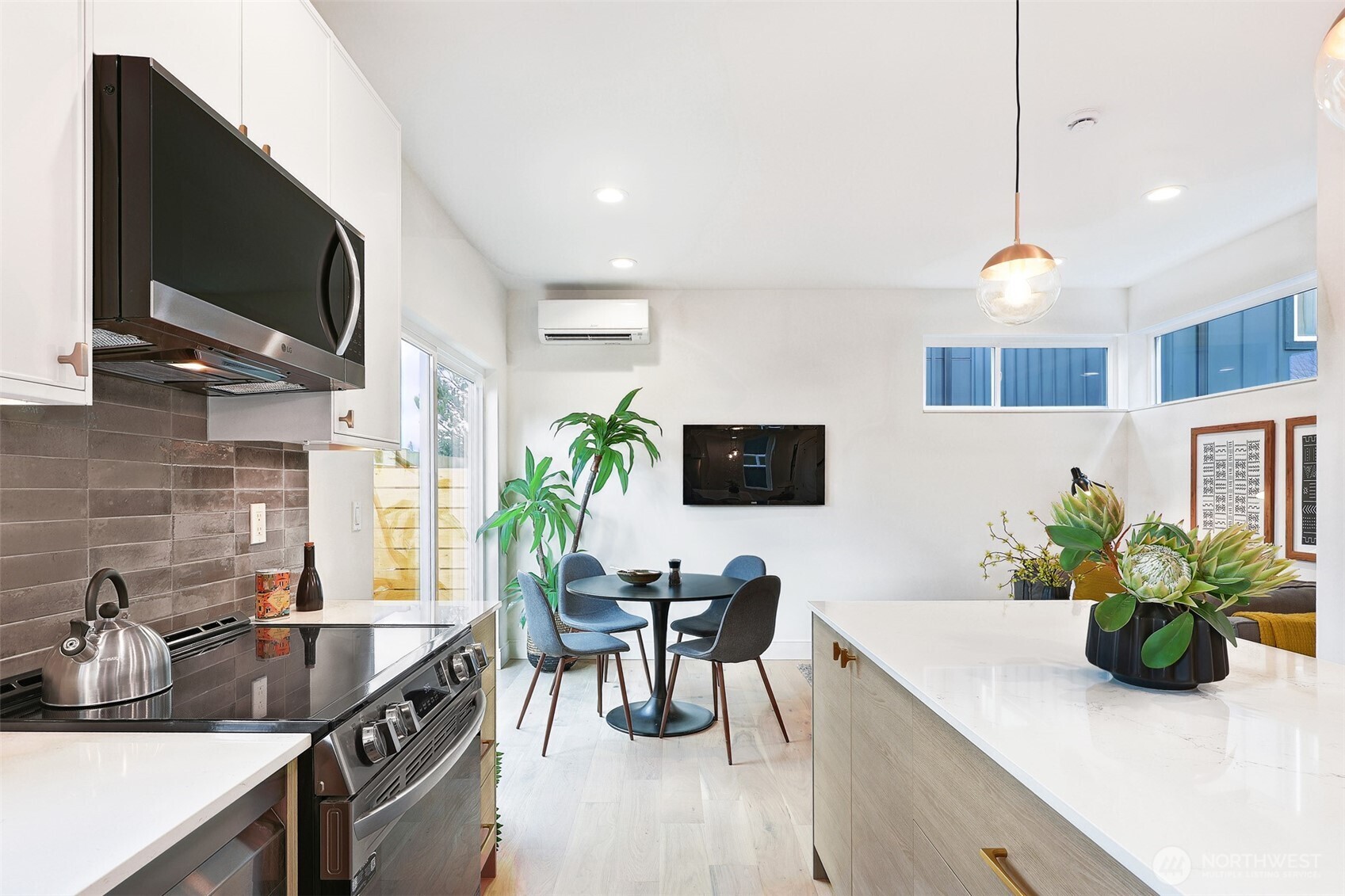 2006 B 19th Avenue S, Seattle, WA 98144