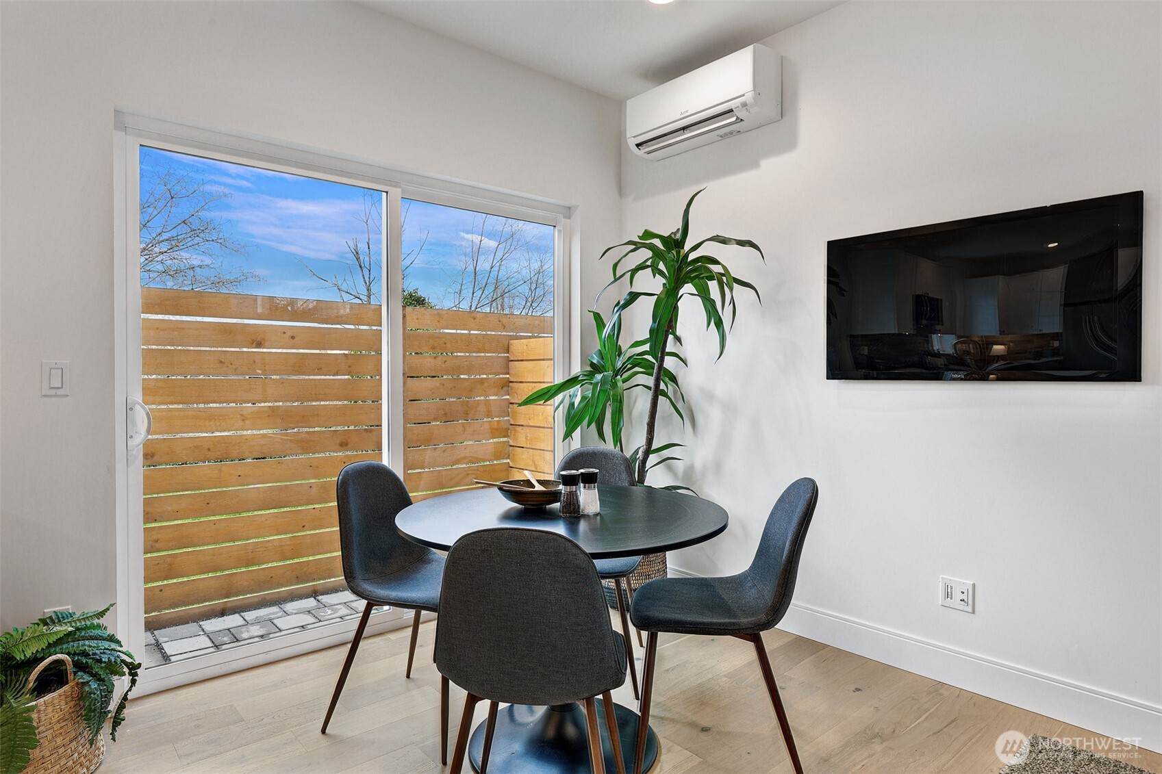 2006 B 19th Avenue S, Seattle, WA 98144