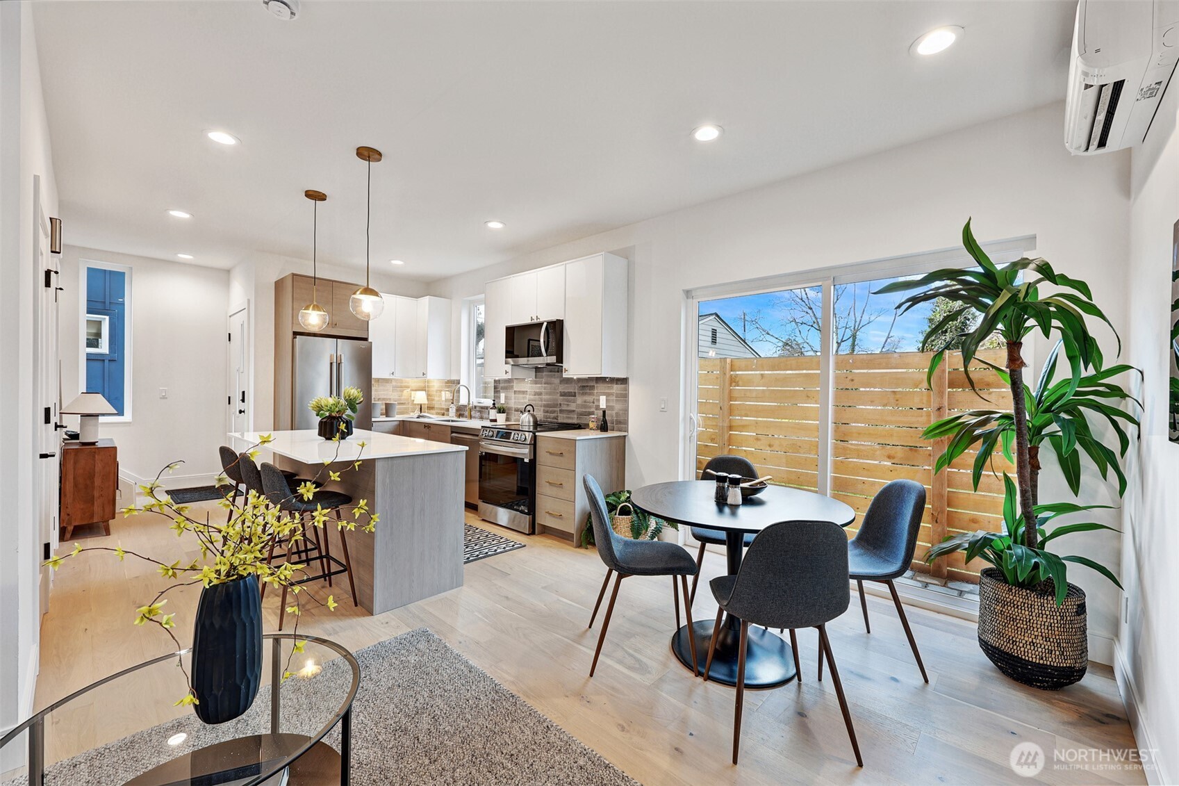 2006 B 19th Avenue S, Seattle, WA 98144