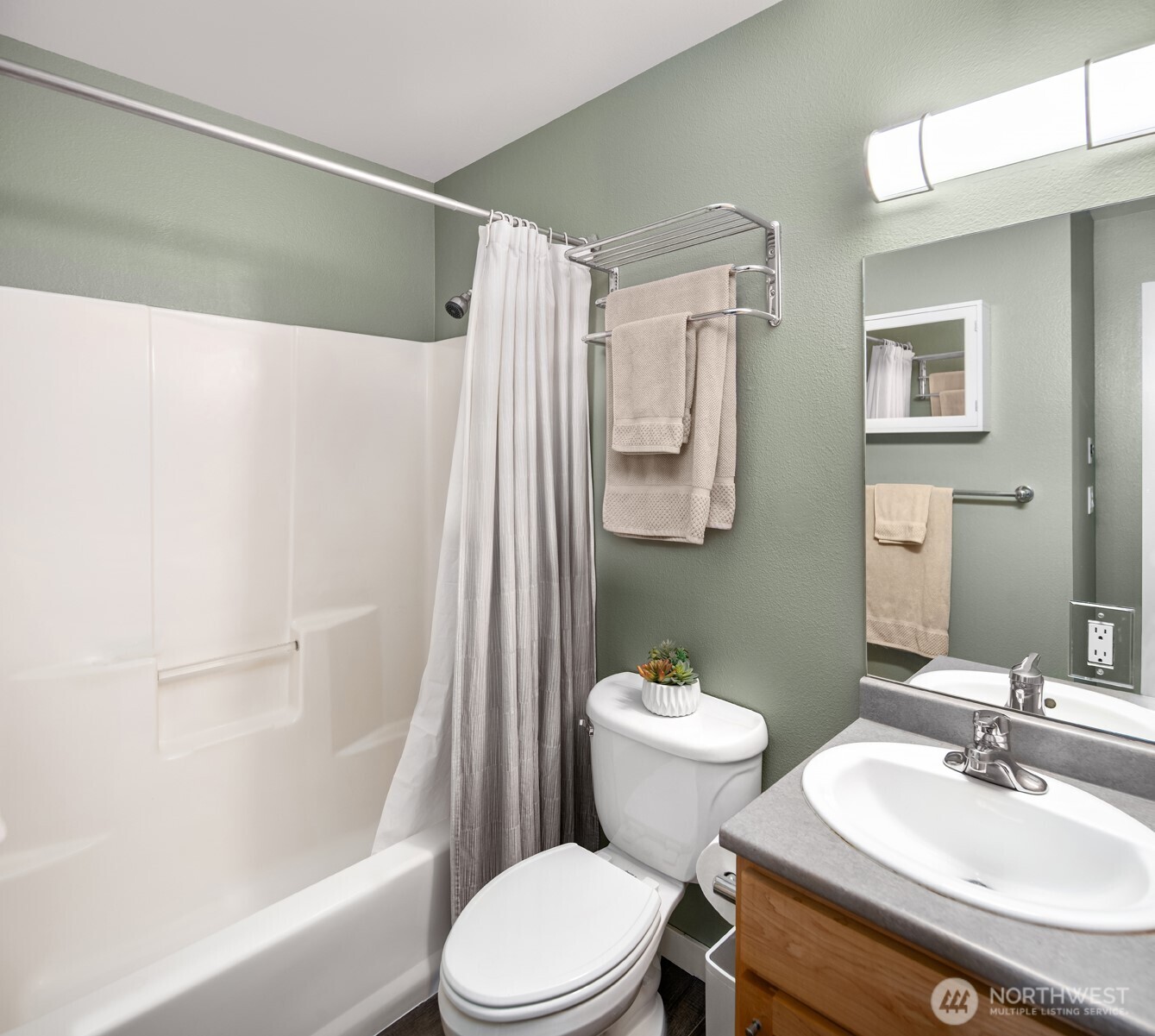 303 23rd Avenue S #310, Seattle, WA 98144