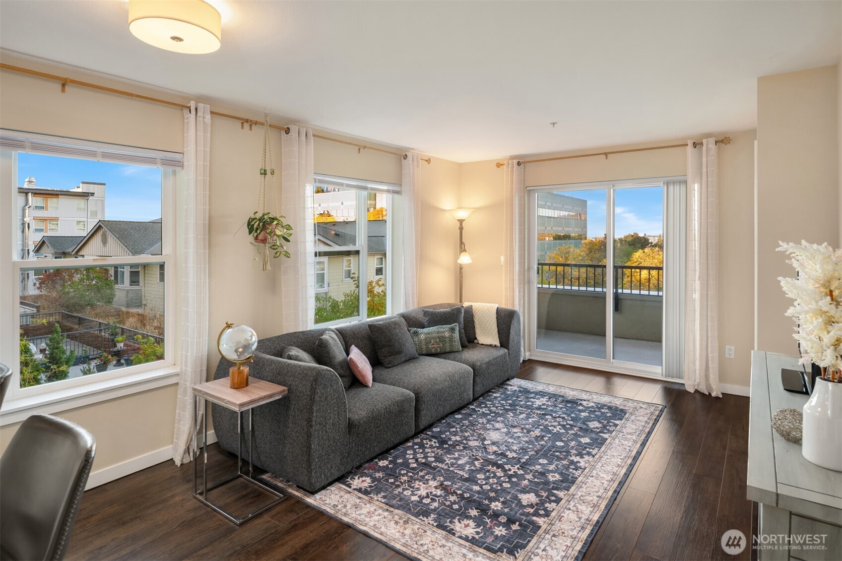 303 23rd Avenue S #310, Seattle, WA 98144