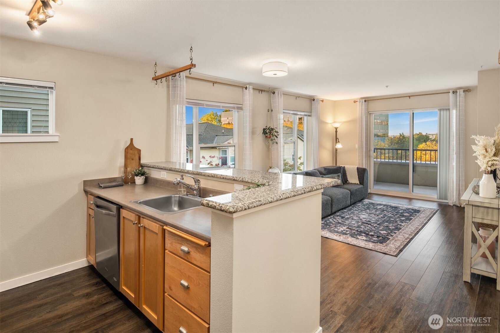 303 23rd Avenue S #310, Seattle, WA 98144