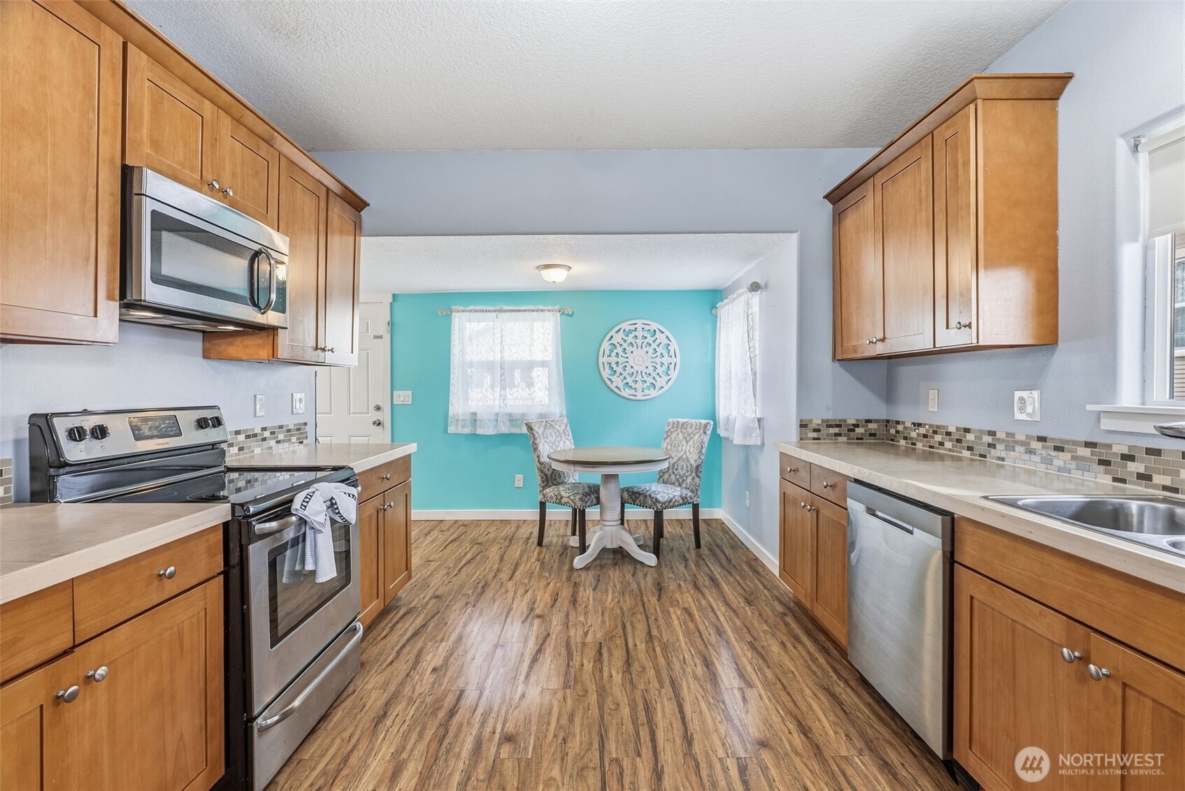 705 Cowlitz Way , Kelso, WA 98626