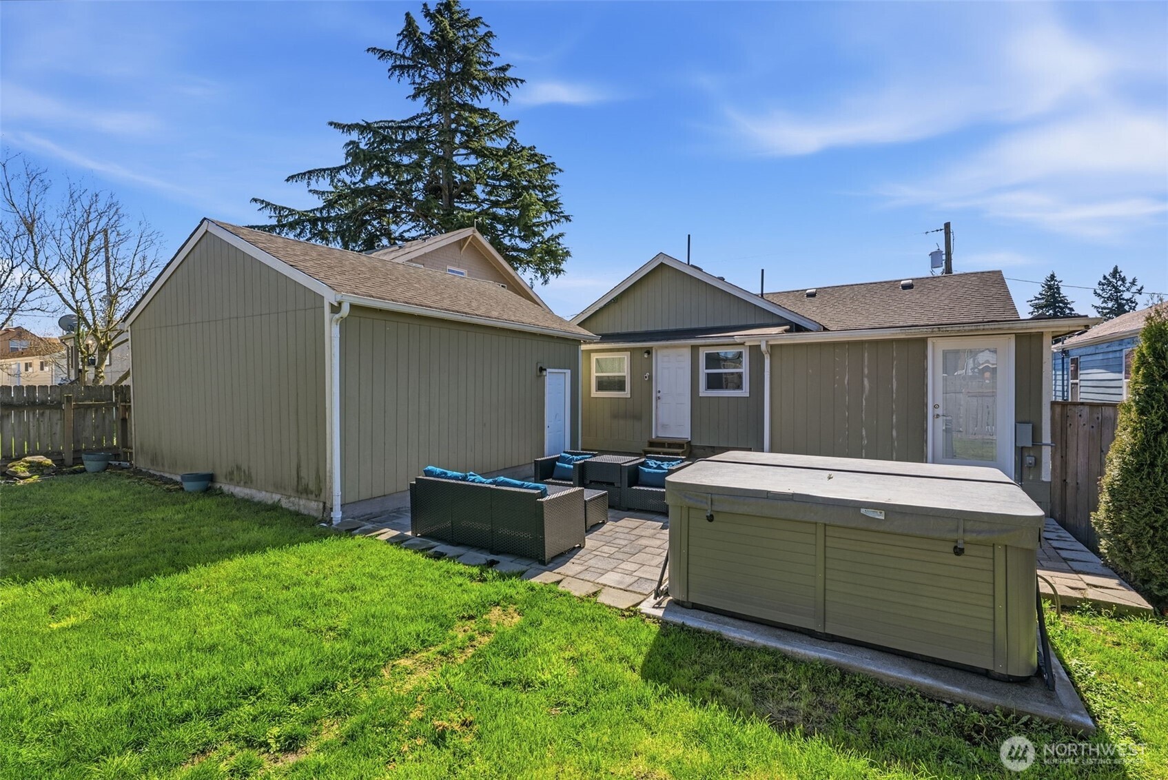 705 Cowlitz Way , Kelso, WA 98626