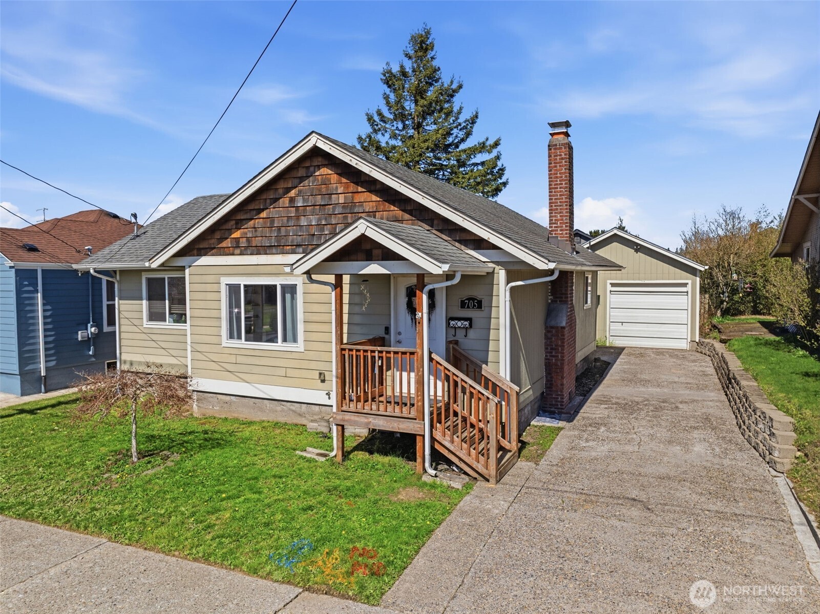 705 Cowlitz Way , Kelso, WA 98626