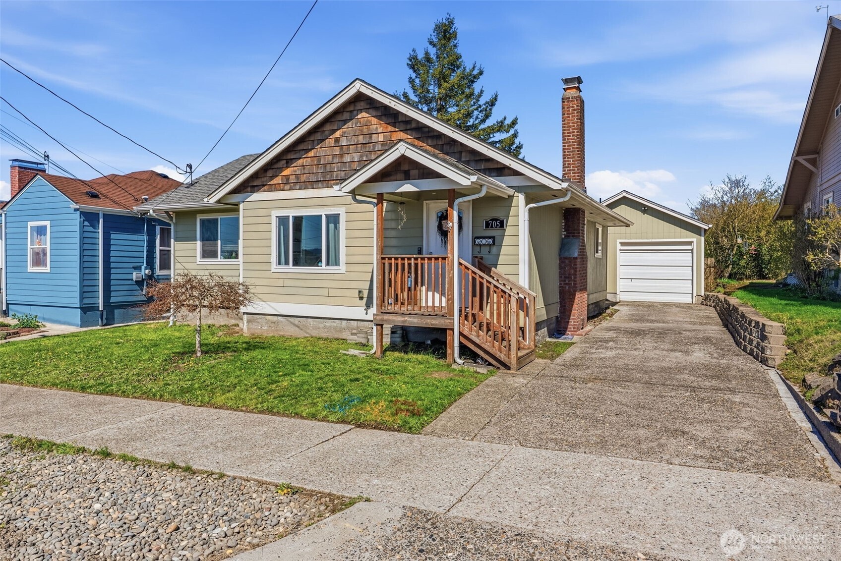 705 Cowlitz Way , Kelso, WA 98626