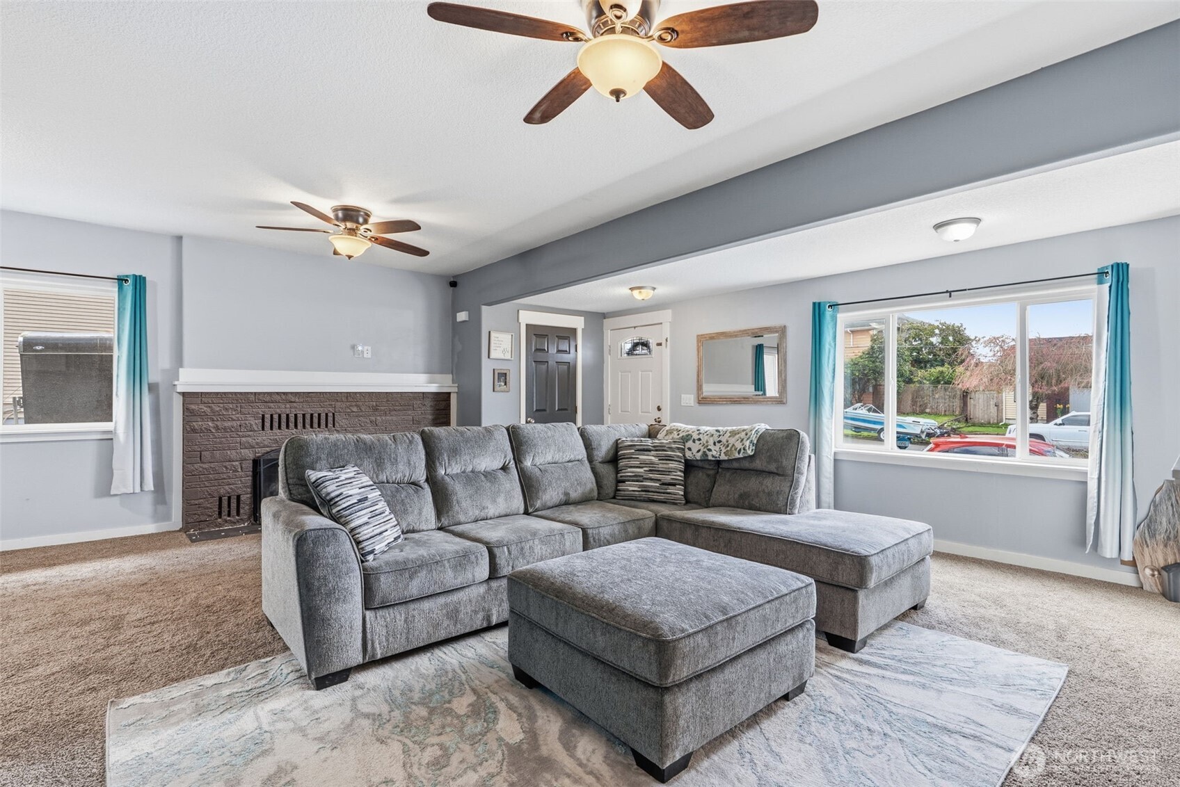 705 Cowlitz Way , Kelso, WA 98626