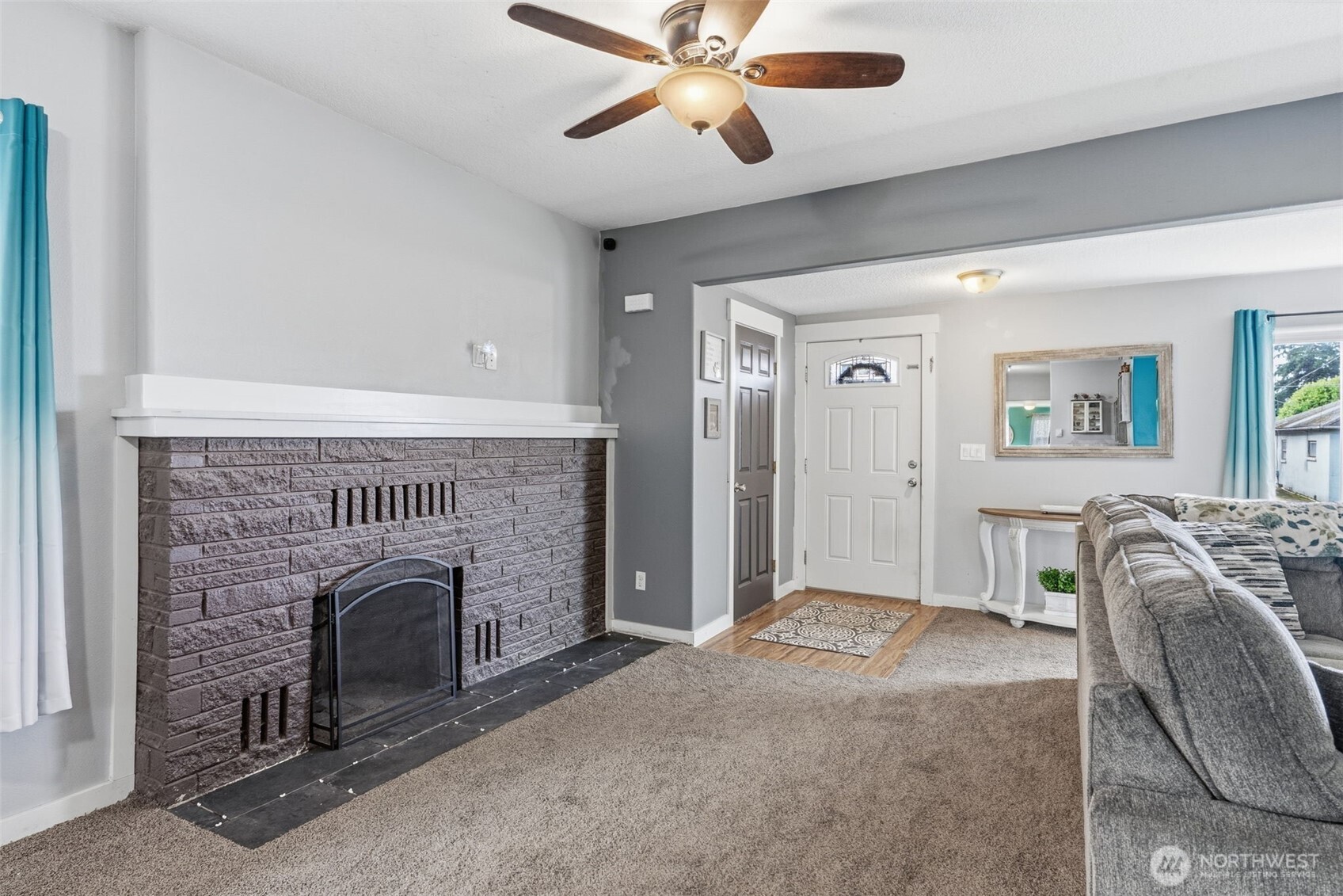 705 Cowlitz Way , Kelso, WA 98626