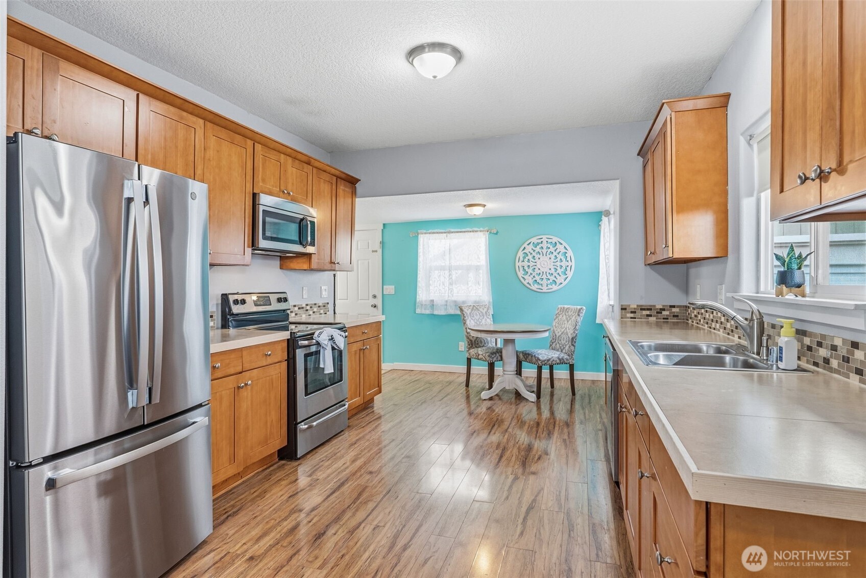 705 Cowlitz Way , Kelso, WA 98626