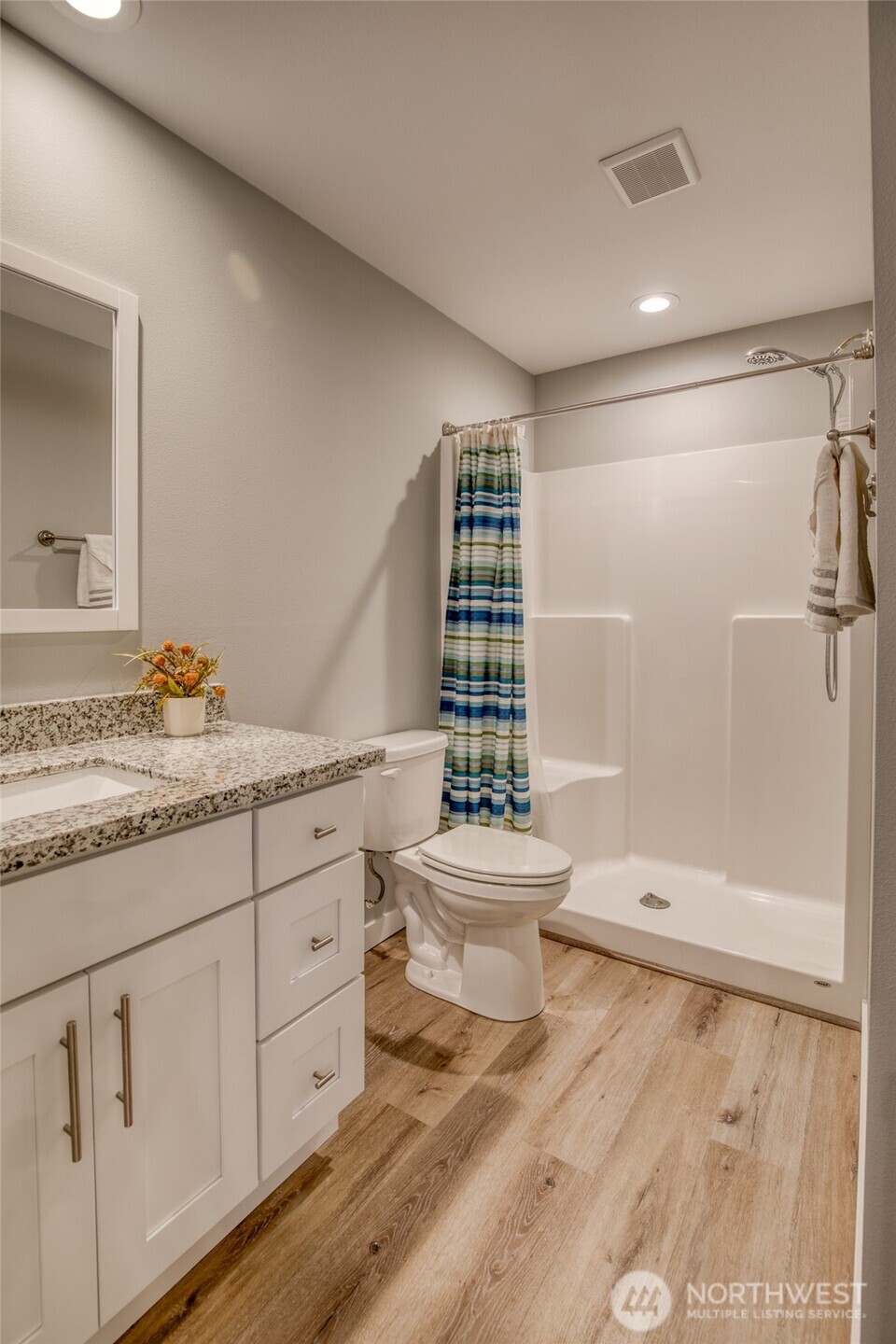 616 Sunset Avenue NE, Ocean Shores, WA 98569