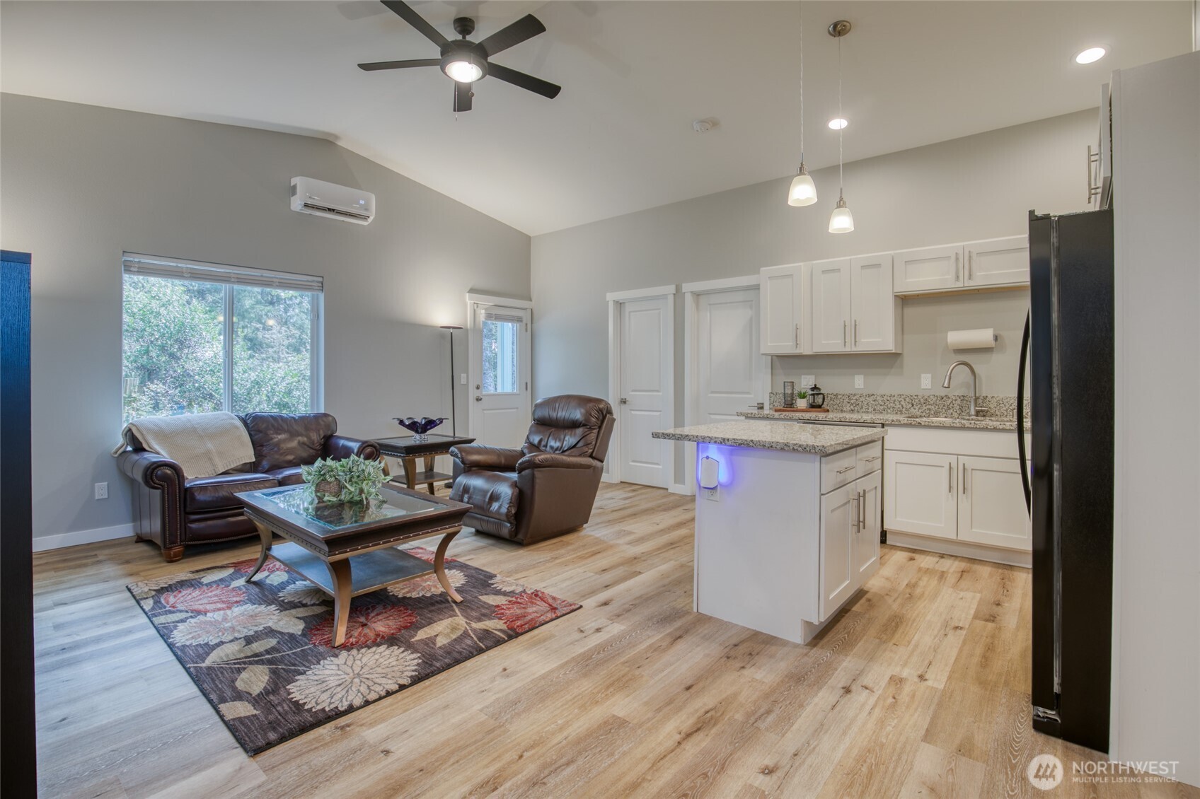 616 Sunset Avenue NE, Ocean Shores, WA 98569