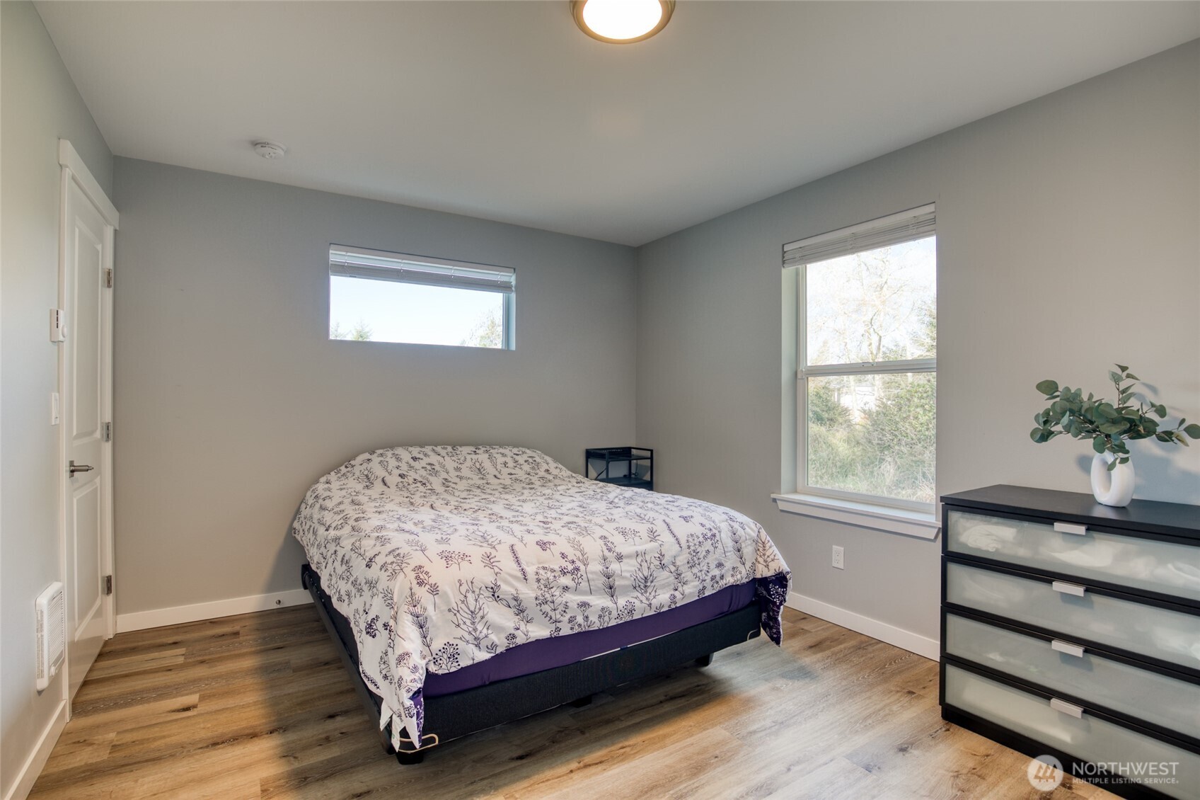 616 Sunset Avenue NE, Ocean Shores, WA 98569