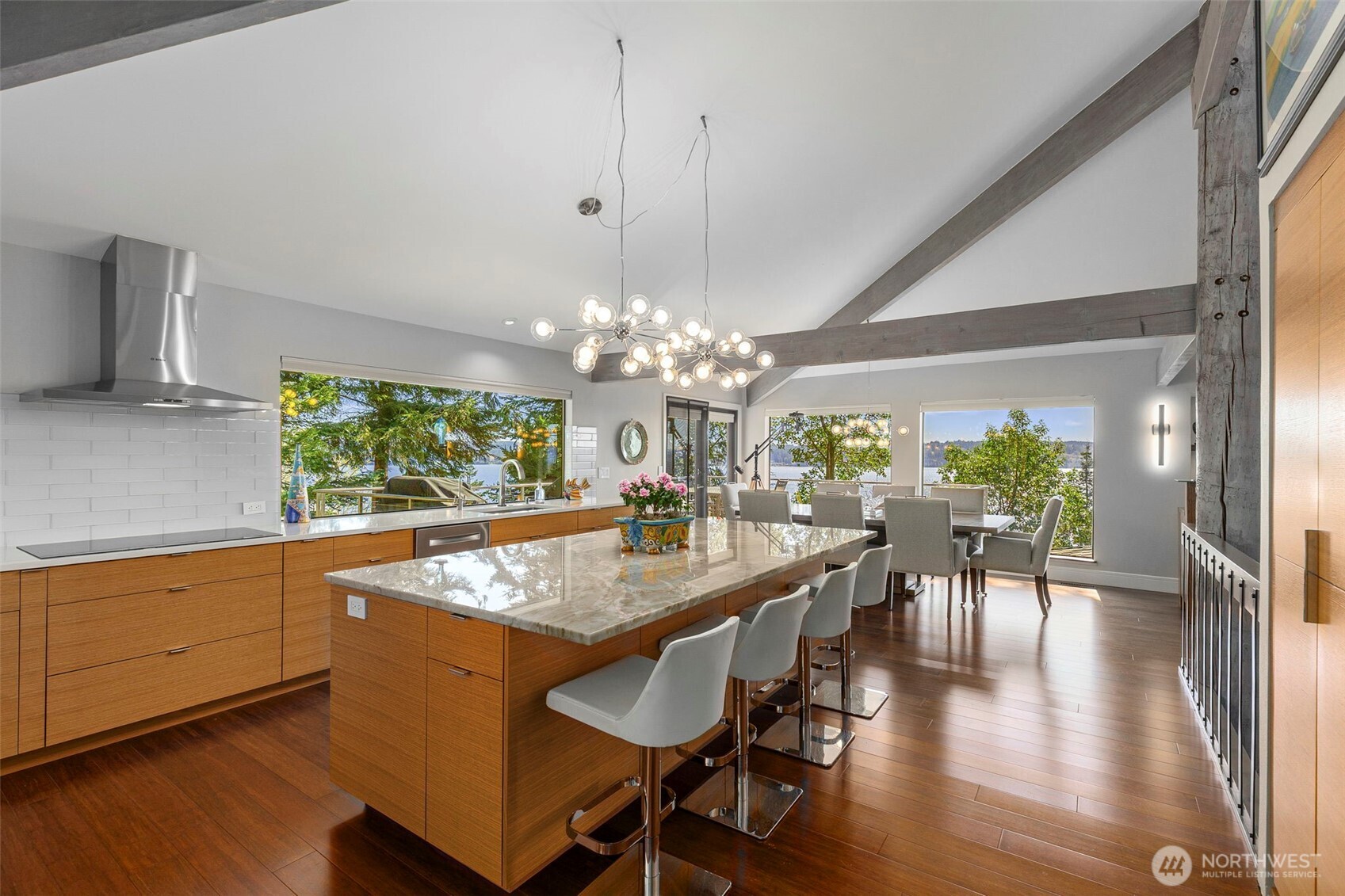 1571 Thorndyke Road , Port Ludlow, WA 98365