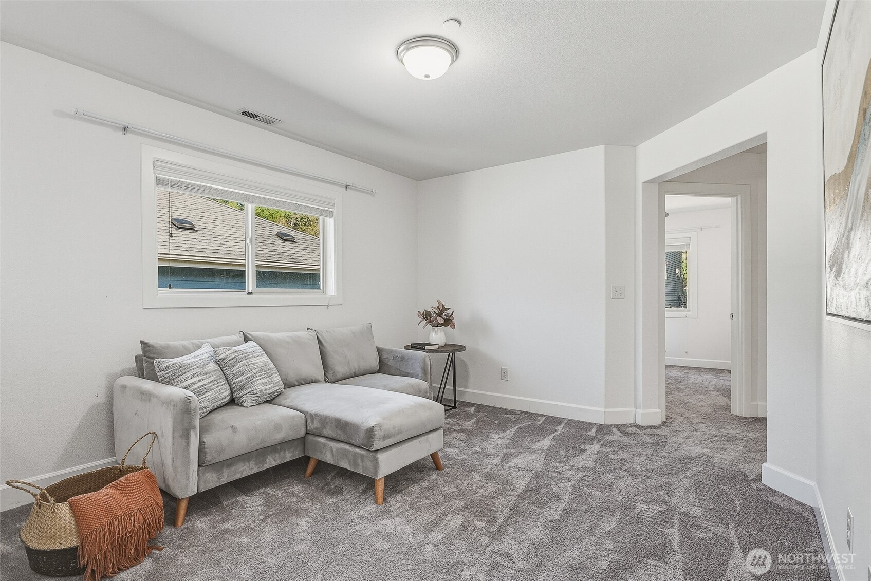 20042 94th Avenue NE, Bothell, WA 98011