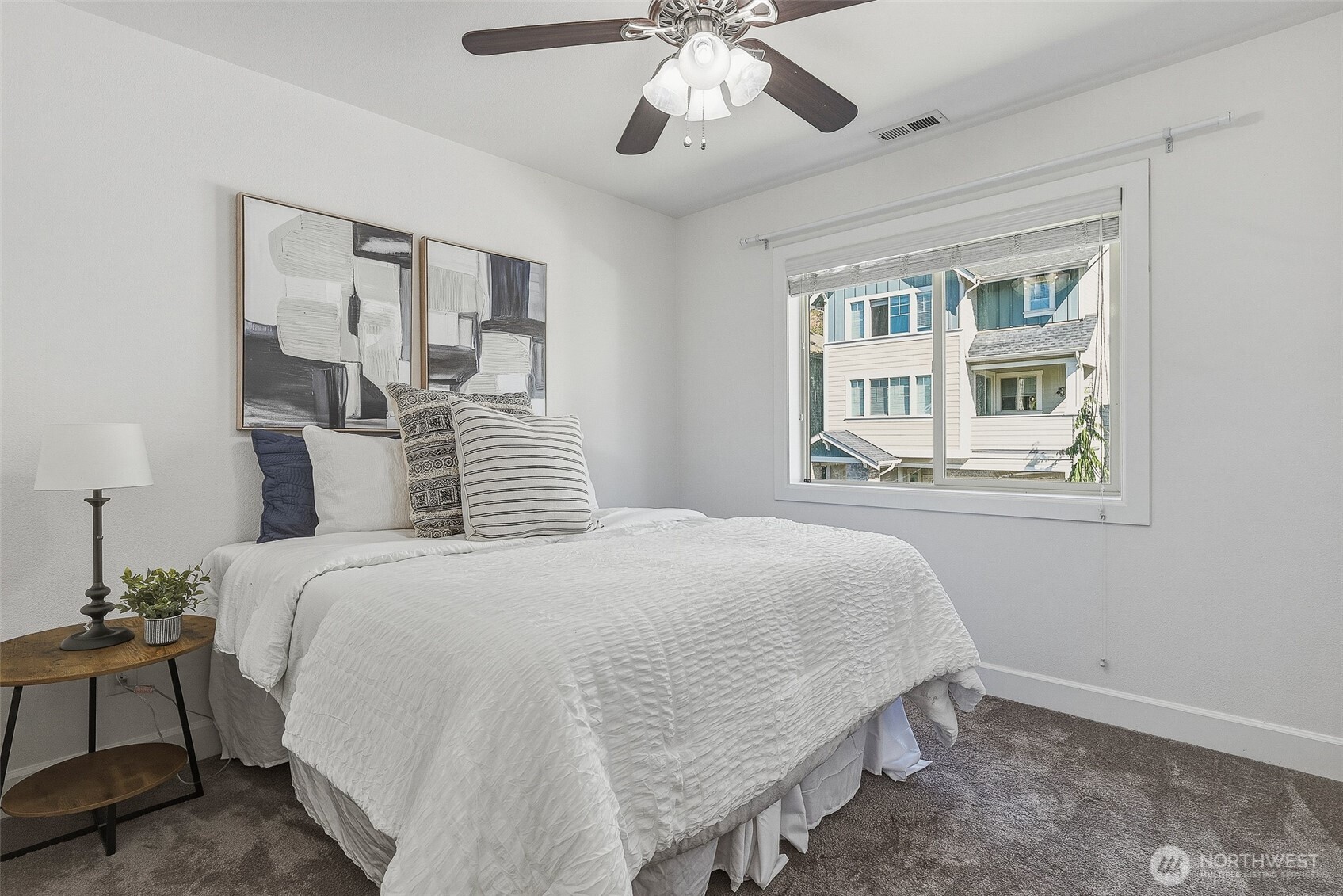 20042 94th Avenue NE, Bothell, WA 98011